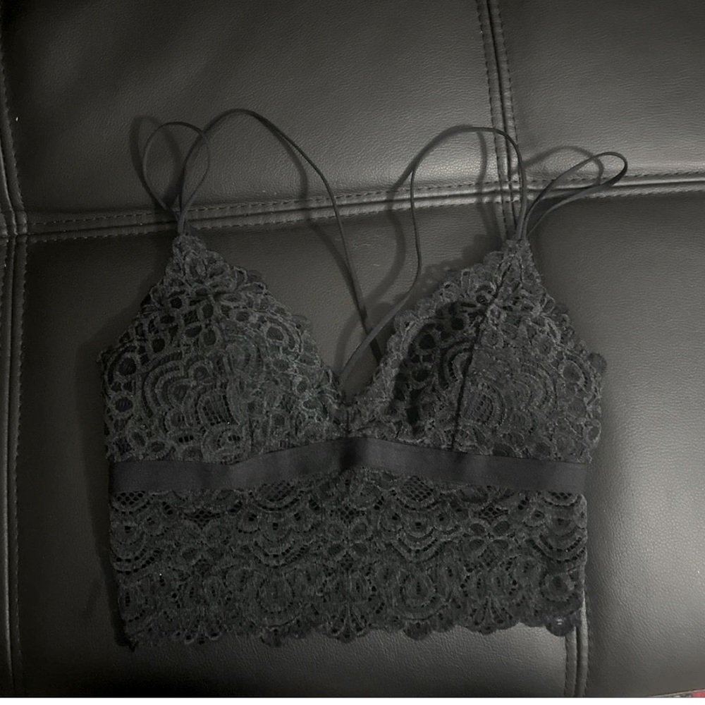3D lace bralette with adjustable straps, black #lingerie